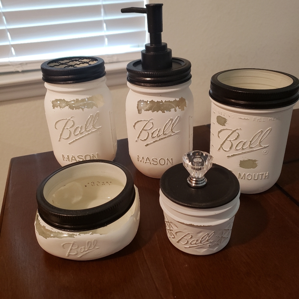 New Bathroom mason jar decor